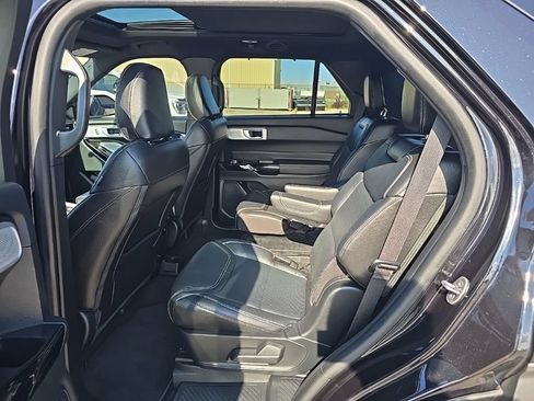Used 2023 Ford Explorer ST w/ Technology Package AWD/4WD image 18