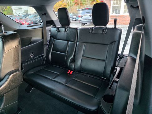 Used 2022 Ford Explorer Limited w/ Hybrid Equipment Group 310A image 13