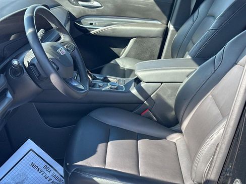 Certified 2025 Cadillac XT4 Premium Luxury image 14