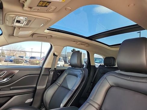 New 2025 Lincoln Corsair Reserve w/ Equipment Group 202A image 24