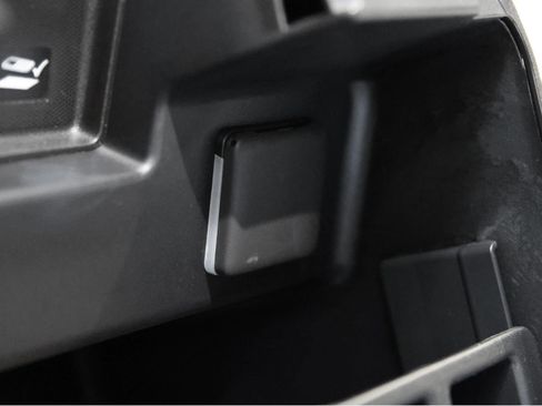 Used 2025 Chevrolet Silverado 2500 High Country w/ Technology Package image 49