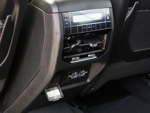 New 2025 Jeep Grand Cherokee L Laredo w/ Luxury Tech Group I AWD/4WD image 18