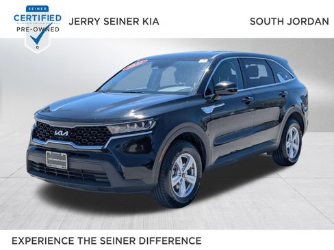 Used 2022 Kia Sorento LX AWD/4WD image 1