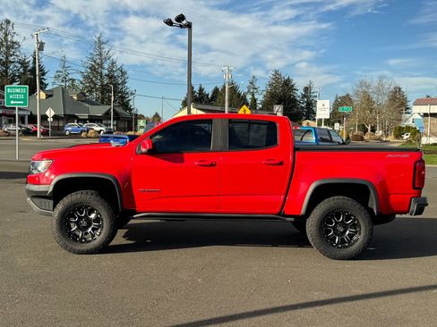 Used 2018 Chevrolet Colorado ZR2 image 3