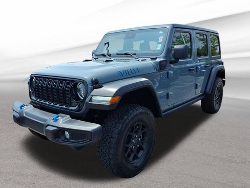Used 2024 Jeep Wrangler Unlimited AWD/4WD image 8