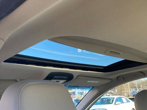 Used 2010 Acura TL SH-AWD image 21