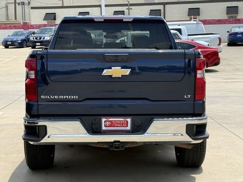 Used 2022 Chevrolet Silverado 1500 LT RWD image 5