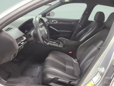 Used 2023 Honda Civic Sport image 16