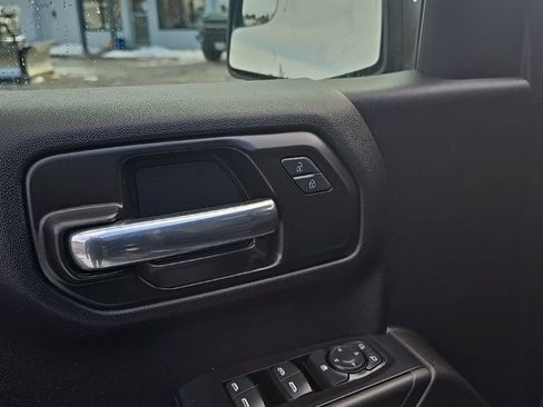 Used 2021 Chevrolet Silverado 1500 Custom image 11