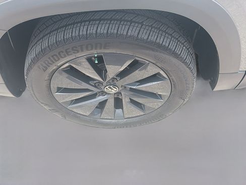 Used 2024 Volkswagen Taos S FWD image 35