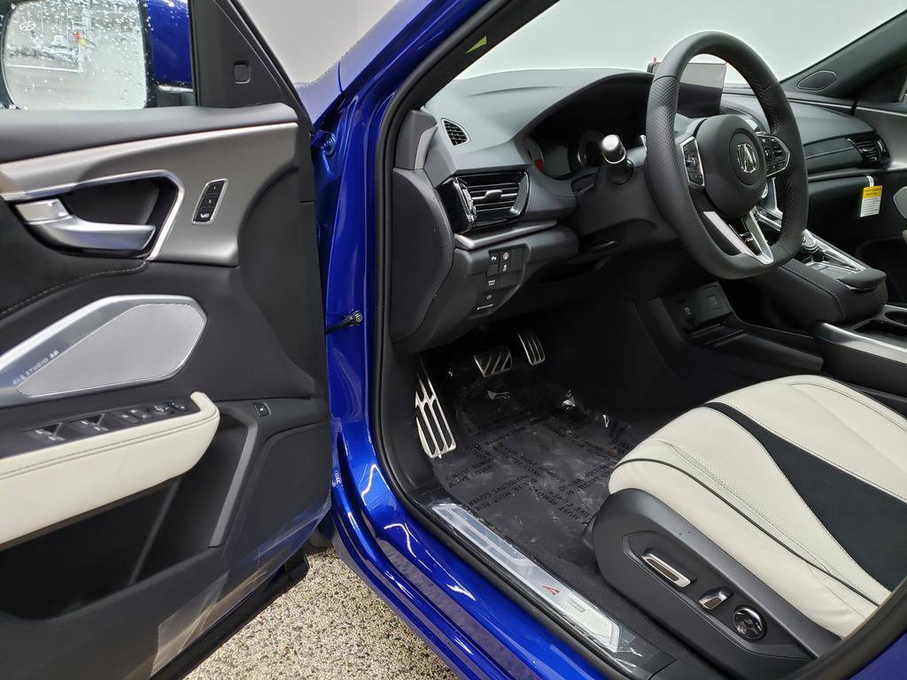 New 2026 Acura RDX w/ Advance Package AWD/4WD image 6