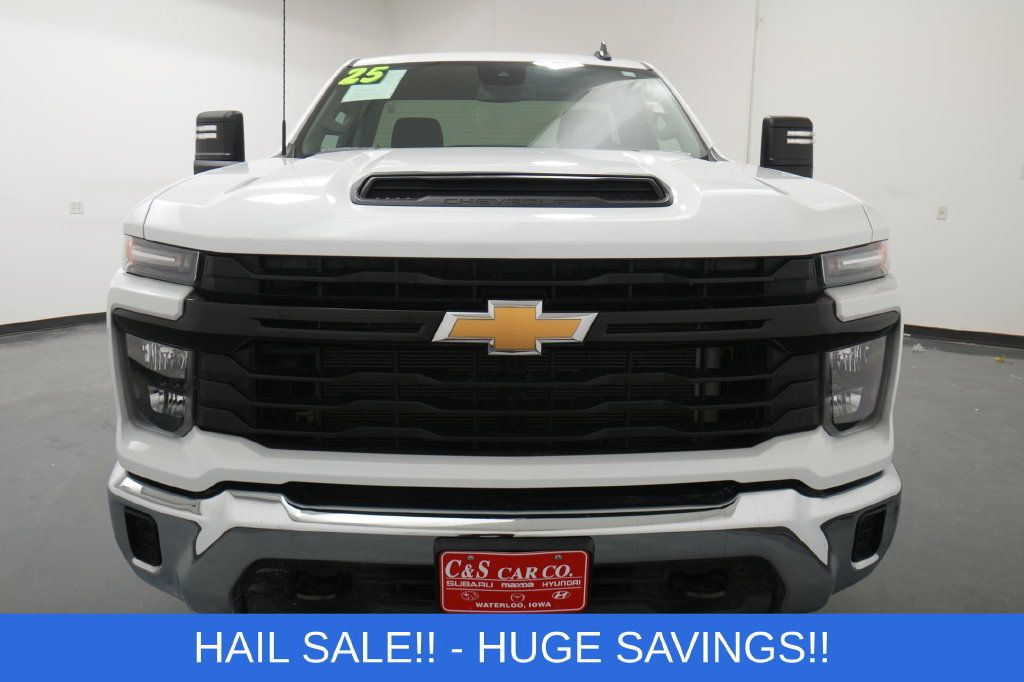 Used 2025 Chevrolet Silverado 2500 W/T w/ WT Convenience Package AWD/4WD image 3