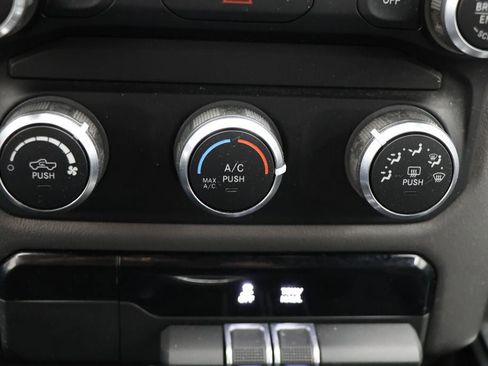 Used 2022 RAM 1500 Big Horn AWD/4WD image 26