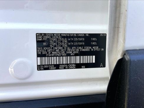 Used 2023 Toyota RAV4 XLE Premium AWD/4WD image 37