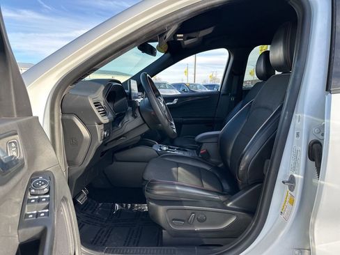 Used 2023 Ford Escape ST-Line image 8