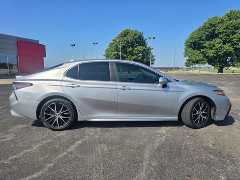 Certified 2022 Toyota Camry SE FWD image 16