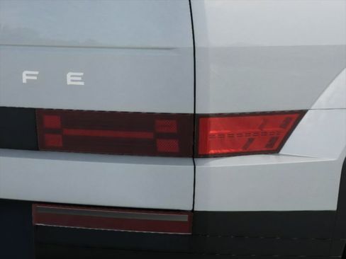 New 2026 Hyundai Santa Fe SE FWD image 10