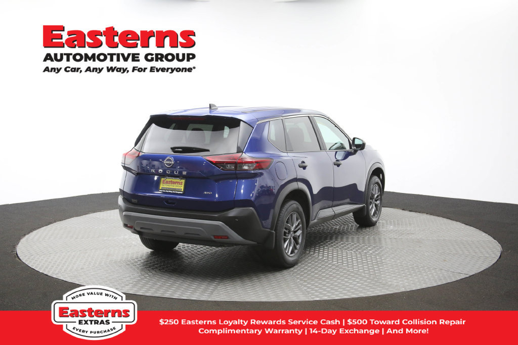 Used 2023 Nissan Rogue S AWD/4WD image 41