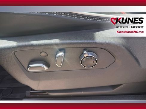 Used 2026 GMC Yukon AT4 Ultimate w/ LPO, Floor Liner Package AWD/4WD image 13