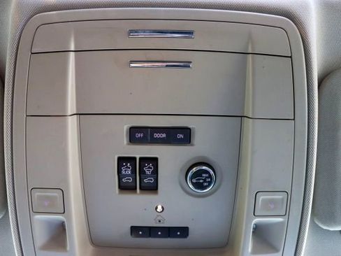 Used 2018 Chevrolet Tahoe LT image 46