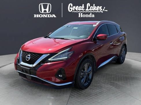 Used 2019 Nissan Murano Platinum w/ Cargo Package FWD image 2
