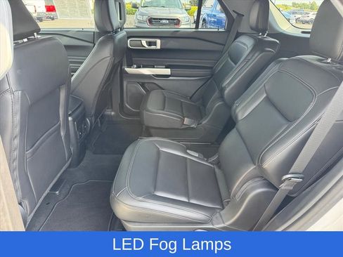 Used 2023 Ford Explorer XLT w/ Equipment Group 202A image 9