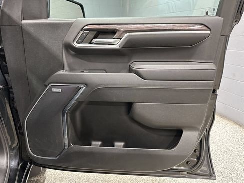 Certified 2023 Chevrolet Silverado 1500 LTZ AWD/4WD image 17