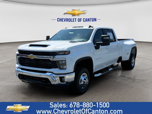 New 2026 Chevrolet Silverado 3500 LT w/ Safety Package AWD/4WD image 1