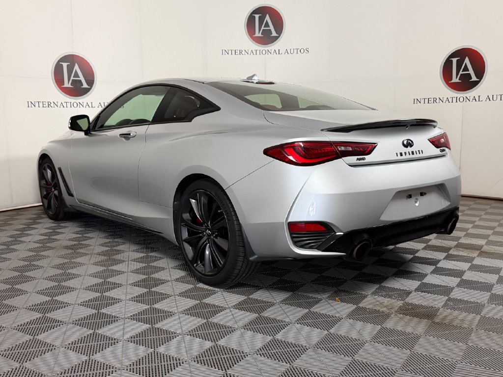 Used 2018 INFINITI Q60 Red Sport 400 AWD/4WD image 6