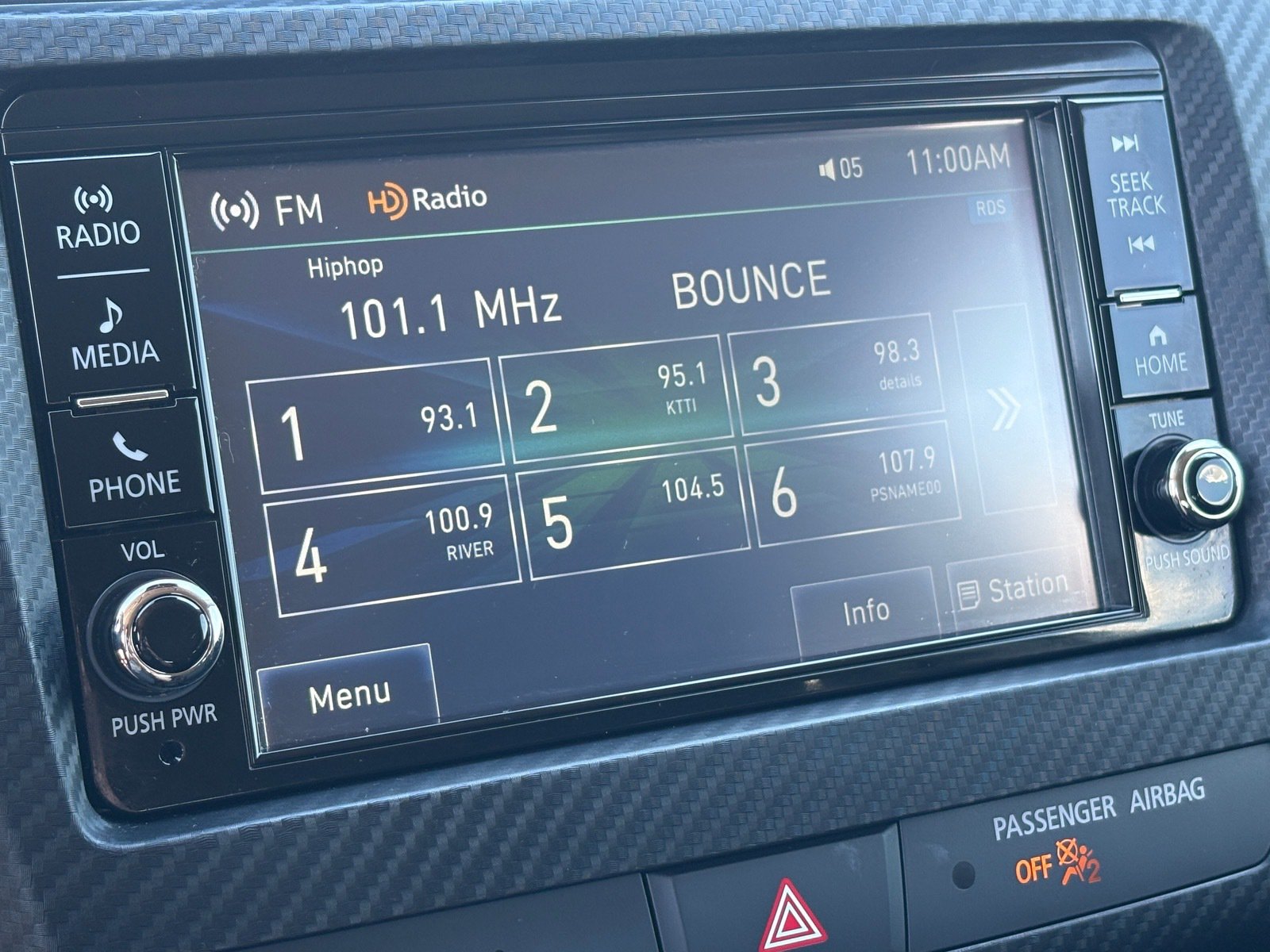 Used 2025 Mitsubishi Outlander Sport AWD image 23