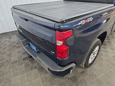 Used 2023 Chevrolet Silverado 1500 LT image 11