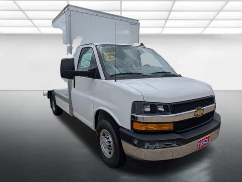 New 2025 Chevrolet Express 3500 w/ Power Convenience Package RWD image 1