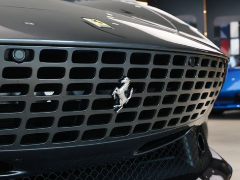 Used 2025 Ferrari Roma Spider RWD image 13