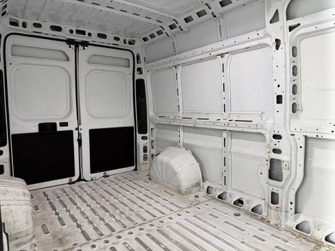 Used 2025 RAM ProMaster 2500 w/ Convenience Group FWD image 26