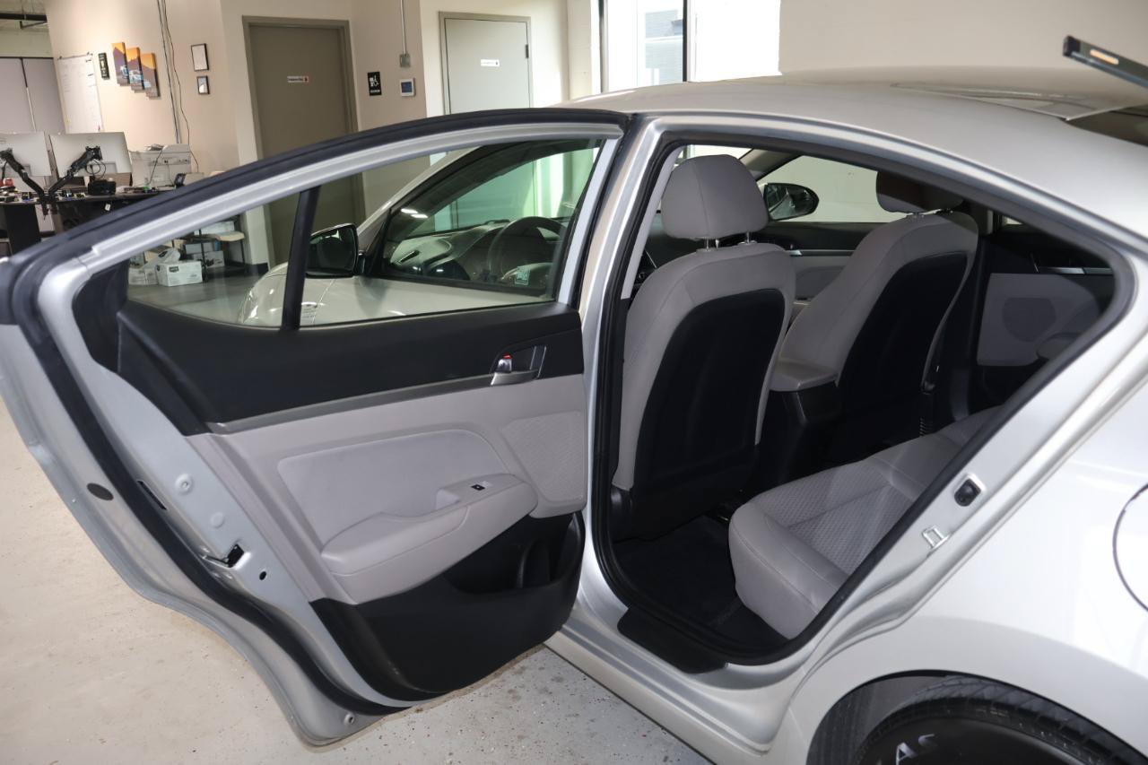 Used 2019 Hyundai Elantra SEL FWD image 17