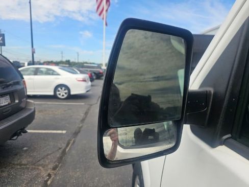 Used 2012 Nissan NV 2500 S w/ Side Curtain Airbag Pkg image 25