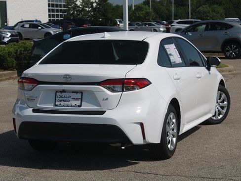 Used 2026 Toyota Corolla LE FWD image 24