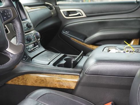 Used 2017 GMC Yukon Denali w/ Open Road Package image 32