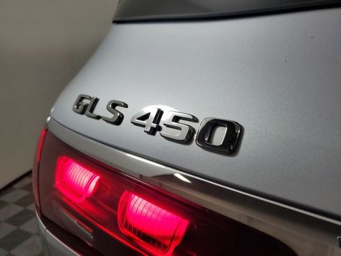 Used 2025 Mercedes-Benz GLS 450 4MATIC image 8