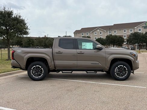 New 2026 Toyota Tacoma TRD Sport image 4