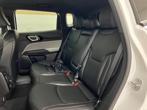 New 2026 Jeep Compass Limited AWD/4WD image 11