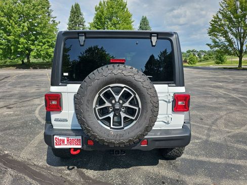 New 2026 Jeep Wrangler Unlimited Rubicon w/ Steel Bumper Group AWD/4WD image 5