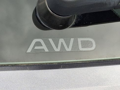 Used 2023 Honda HR-V LX image 30