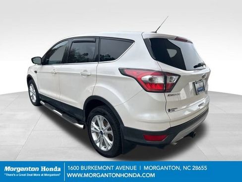 Used 2017 Ford Escape SE image 7