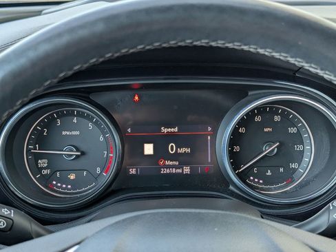 Certified 2022 Buick Encore GX Essence w/ Advanced Technology Package image 18