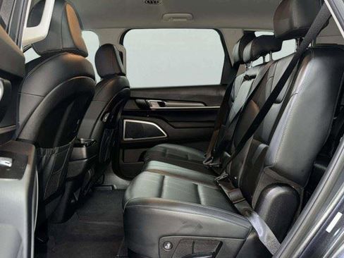 Used 2022 Kia Telluride LX AWD/4WD image 39