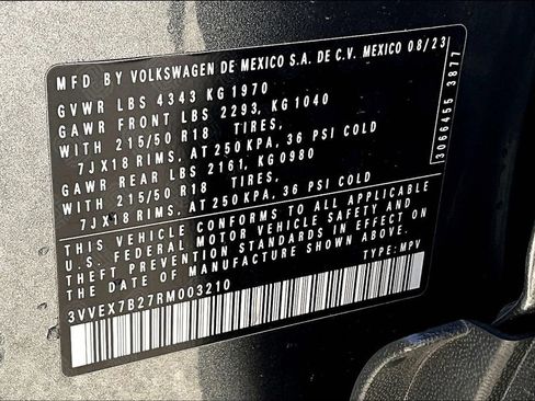 Used 2024 Volkswagen Taos SE w/ Panoramic Sunroof Package FWD image 20