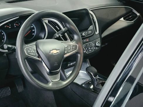 Certified 2025 Chevrolet Malibu LT FWD image 22