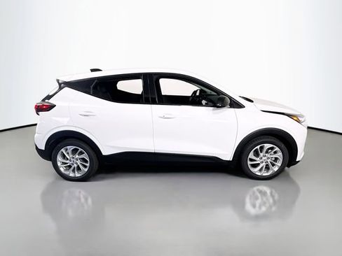 New 2027 Chevrolet Bolt LT w/ Comfort Package FWD image 5