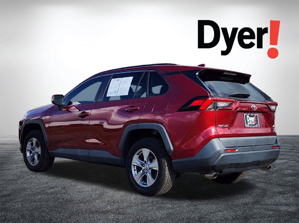 Used 2022 Toyota RAV4 XLE FWD image 6
